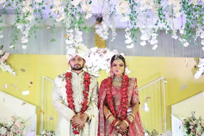 Anandam events gives you a luxury wedding flower decoration in delhi