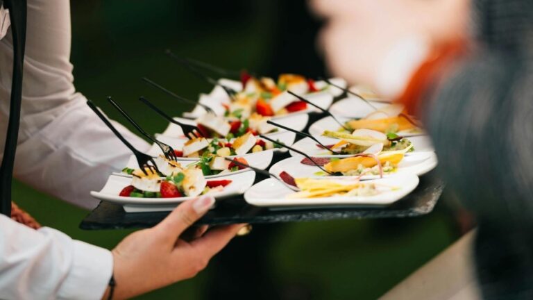 WHY You Should Hire An Event Planner 🎉 (4)